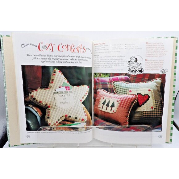 Gooseberry Patch Christmas Book Set of 3 Crafts,Recipes, Decor ©2000-2002 - Picture 9 of 13